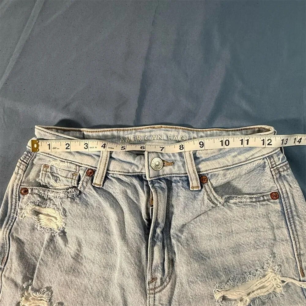 American Eagle Women's High Rise Distressed Grunge Mom Jeans Size 0 Blue - Picture 9 of 10